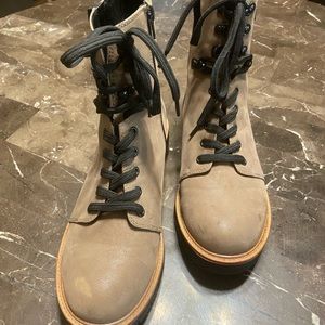 Women’s boots